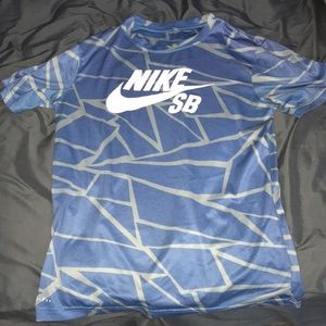 Nike SB t-shirt